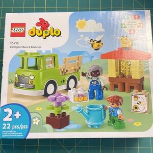 Lego Duplo caring for bees and beehives not open